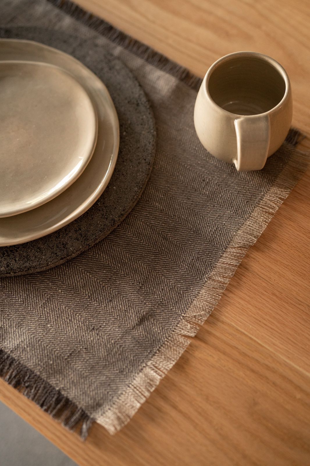 Servilletas / Individuales Gris palmeado de lino sueco - Colección Deshilada