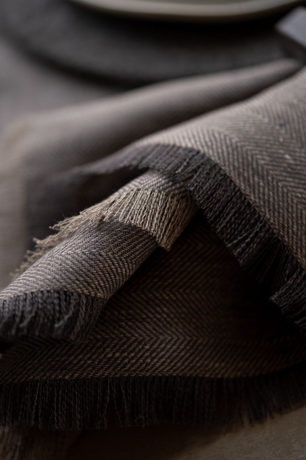 Servilletas / Individuales Gris palmeado de lino sueco - Colección Deshilada