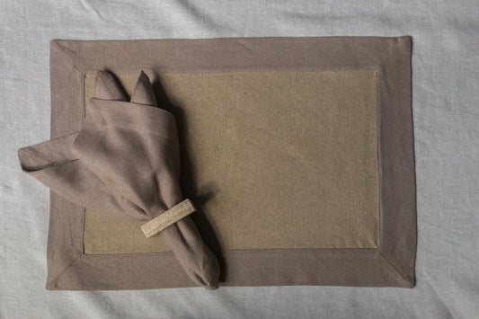 Servilletas / Individuales de lino Beige con cenefa Topo