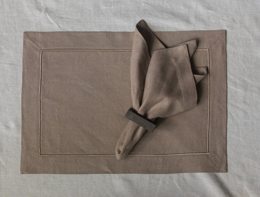 Servilletas / Individuales Beige de lino Topo con festón Topo - Colección Festón