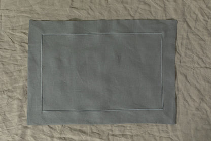 Servilletas / Individuales Gris azulado de lino español con festón gris azulado - Colección Festón