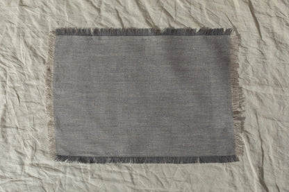 Servilletas / Individuales Gris palmeado de lino sueco - Colección Deshilada