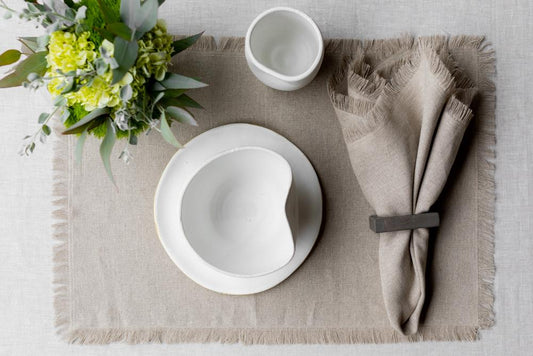 Servilletas / Individuales Beige de lino español - Colección Deshilada